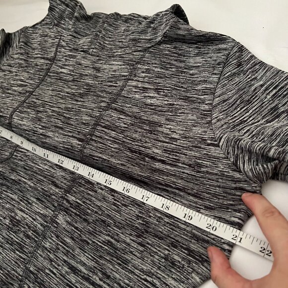 Gray Space-Dye Skechers Sport Pullover – Women’s M with Thumbholes & Funnel Neck - Picture 14 of 16